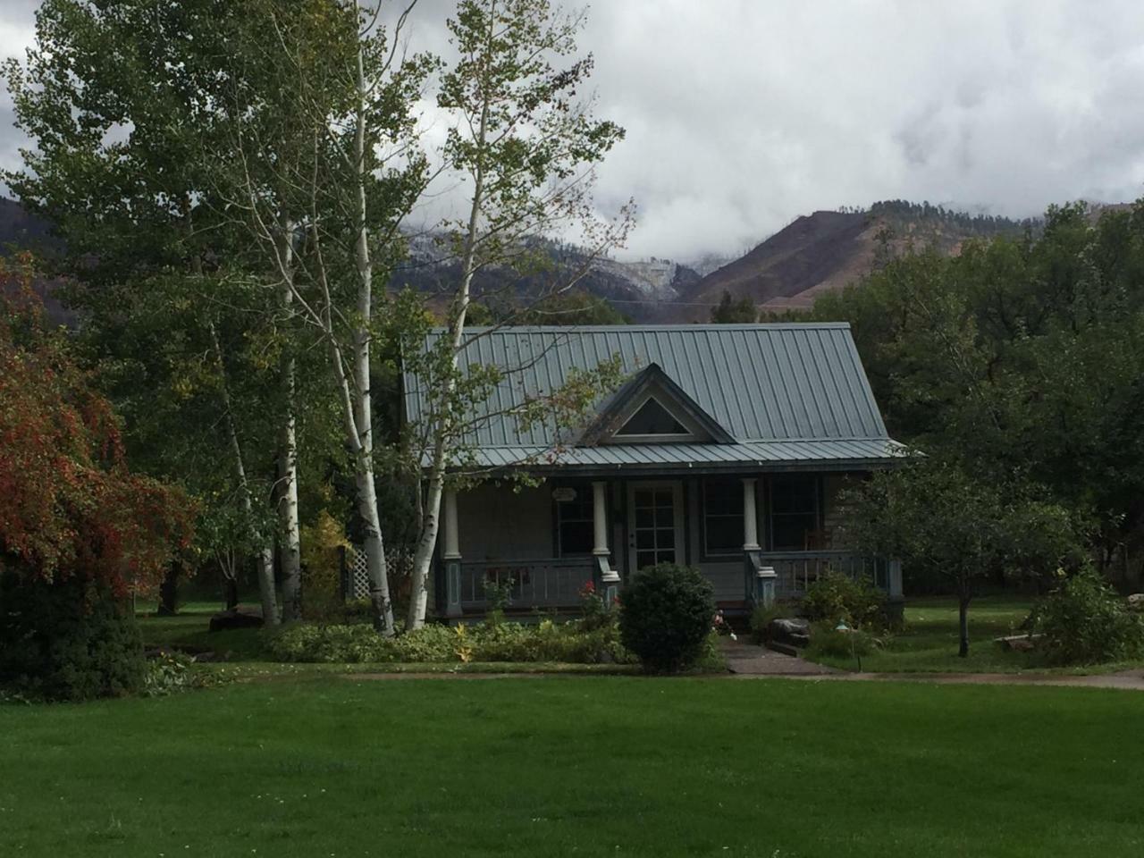 Apple Orchard Inn Hermosa Quarto foto